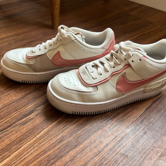 Nike Air Force 1 - Picture 2 of 4